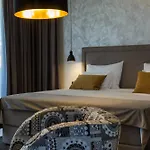 Bed & Breakfast Mirabilis Ii