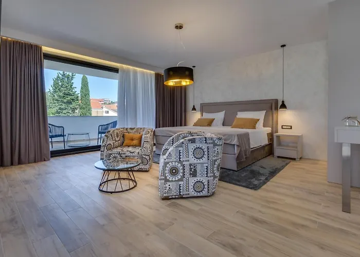 Mirabilis Ii Bed & Breakfast